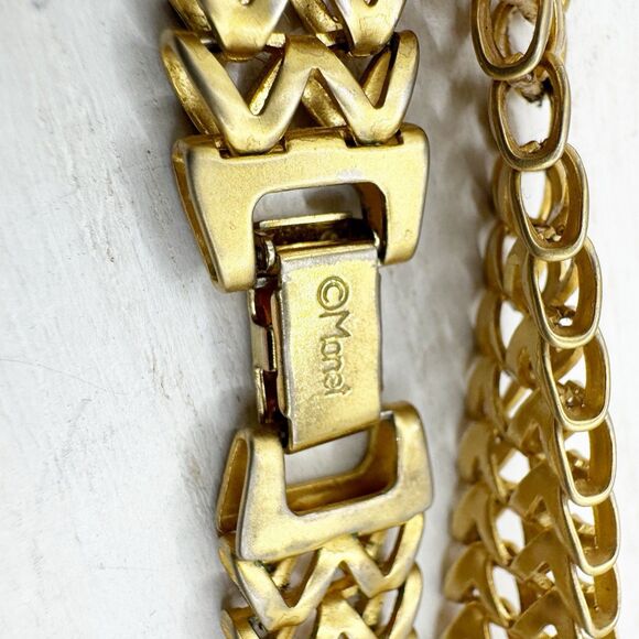 Monet Vintage Gold Tone Tank Tracks Collar Choker Necklace 16” Signed Moghul - Picture 7 of 10